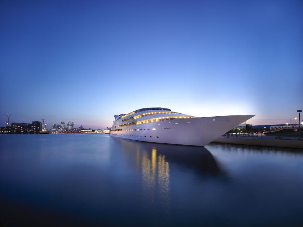 Sunborn London Yacht Hotel Exterior photo