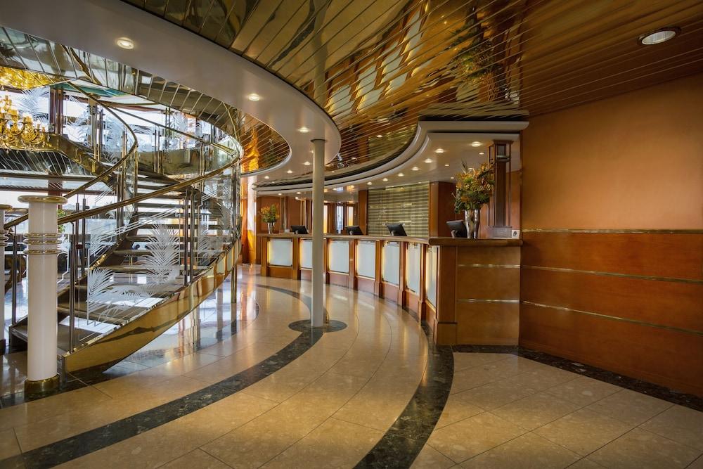 Sunborn London Yacht Hotel Exterior photo