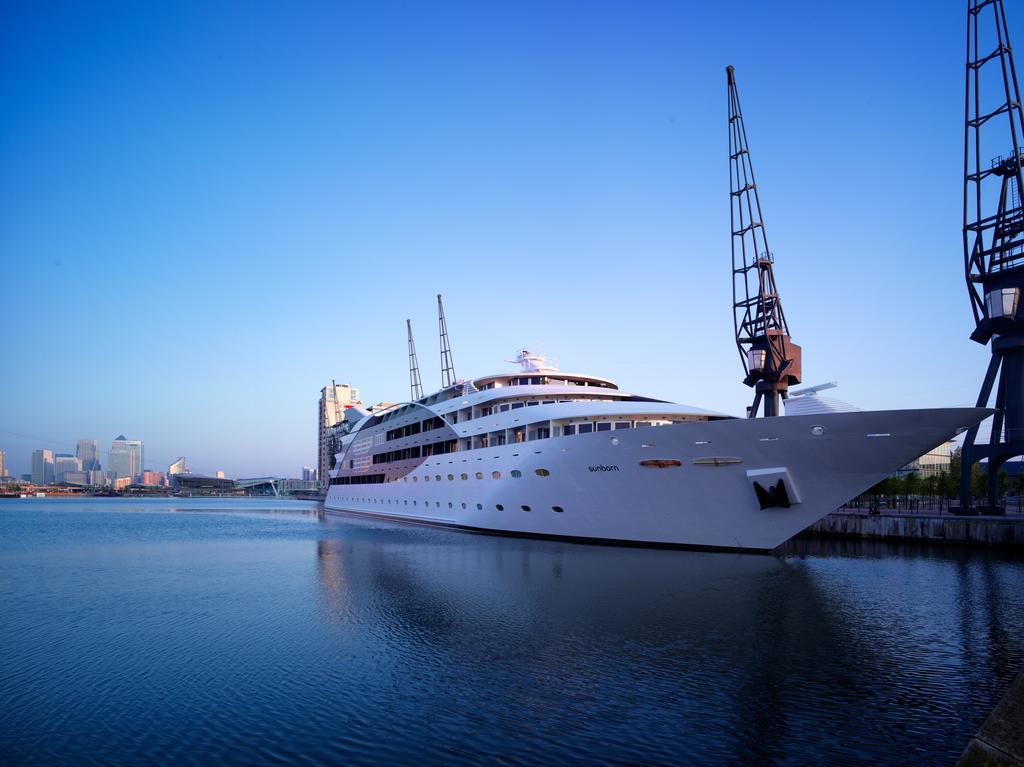 Sunborn London Yacht Hotel Exterior photo